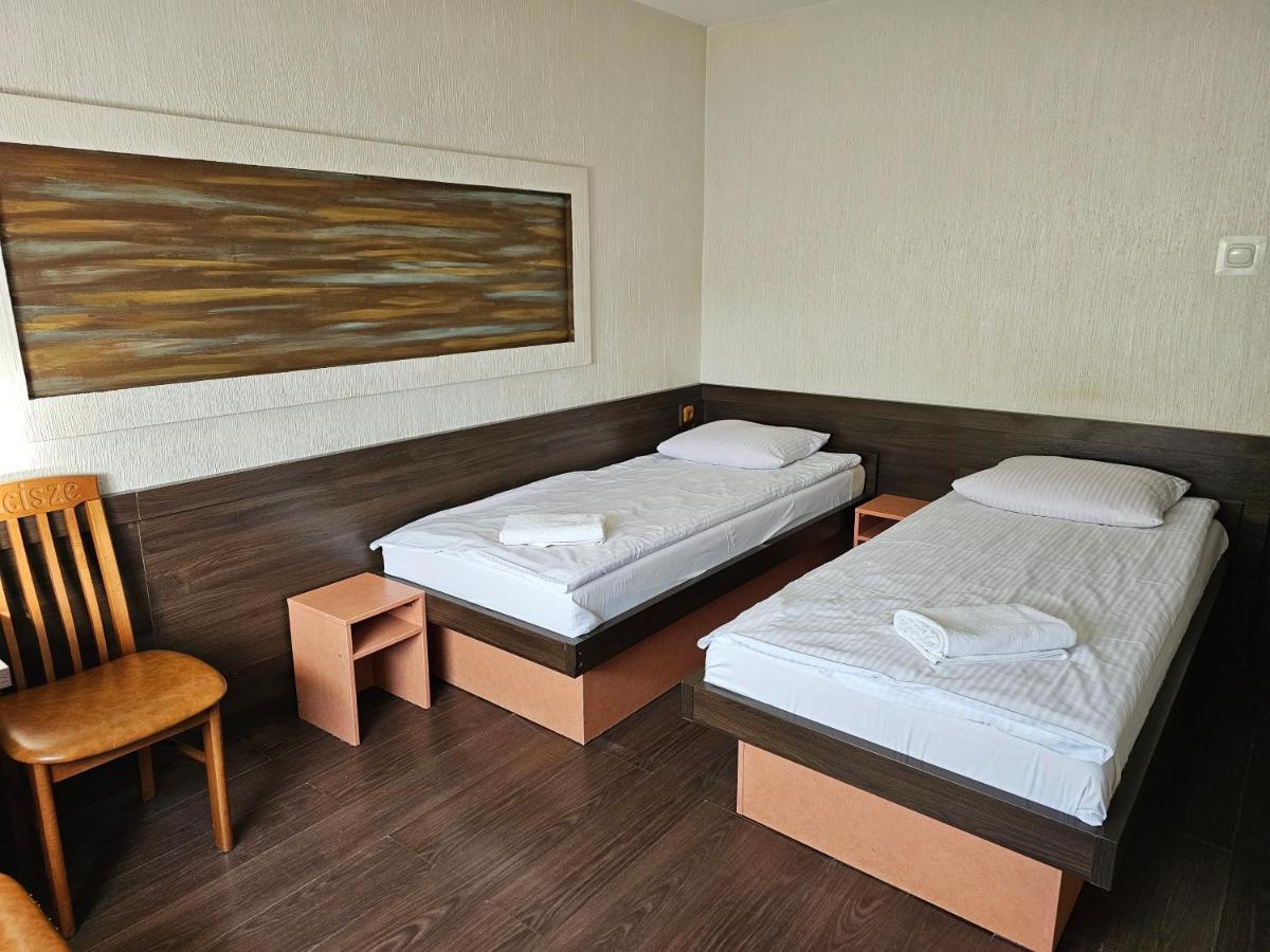 "Zacisze" Bed & Breakfast Zgierz Eksteriør bilde